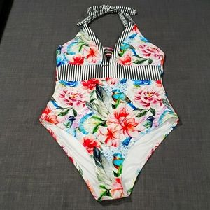 *SOLD* Cupshe One Piece Swimsuit